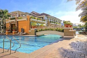 Sorrento Oasis Lap Pool